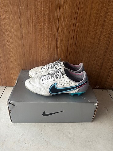39 Beden Nike krampon
