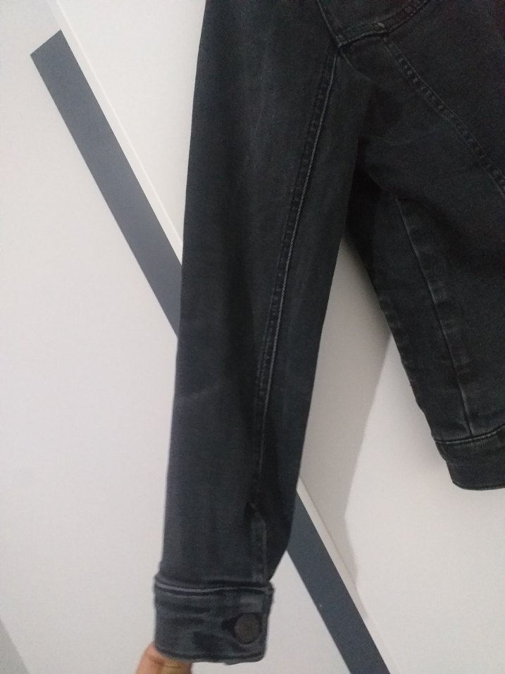 Siyah Düğmeli Kadın Kot Ceket - Görsel 3