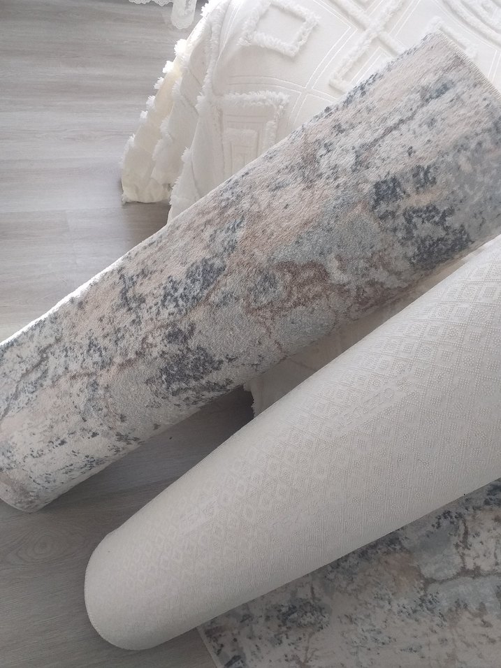 Gri Baskılı Çağdaş Halı - Görsel 2