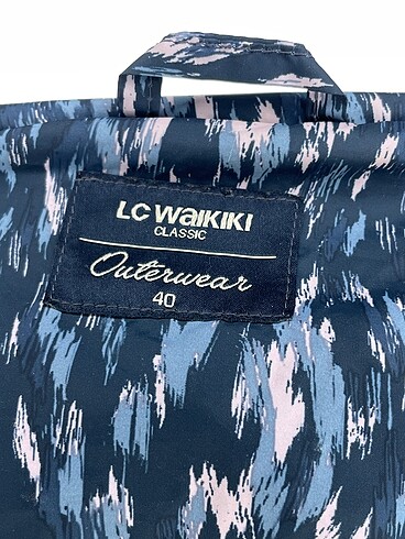 LC Waikiki Yağmurluk %70 İndirimli. - Görsel 4