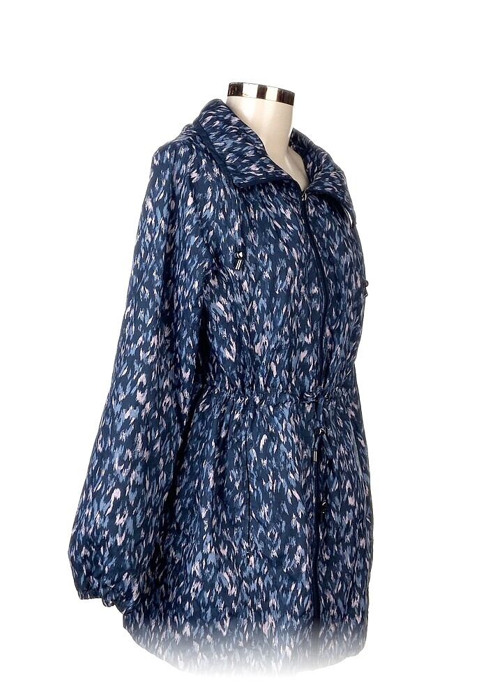 LC Waikiki Yağmurluk %70 İndirimli. - Görsel 2