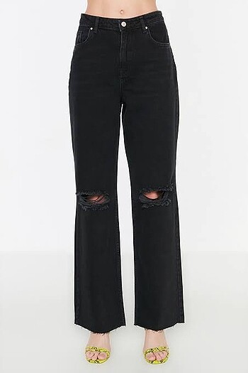 Trendyolmilla dizi yırtık jean