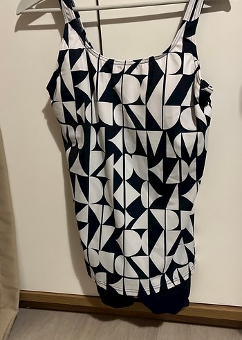 Kadın Siyah Beyaz Desenli Spor Mayo - Görsel 2