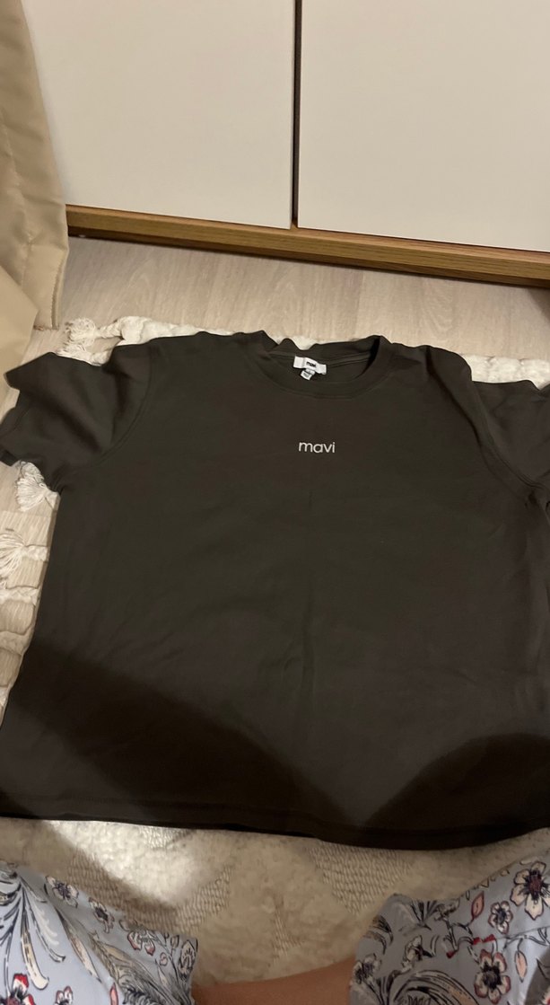 Mavi Siyah Kısa Kollu Rahat Kesim Tişört - Görsel 2