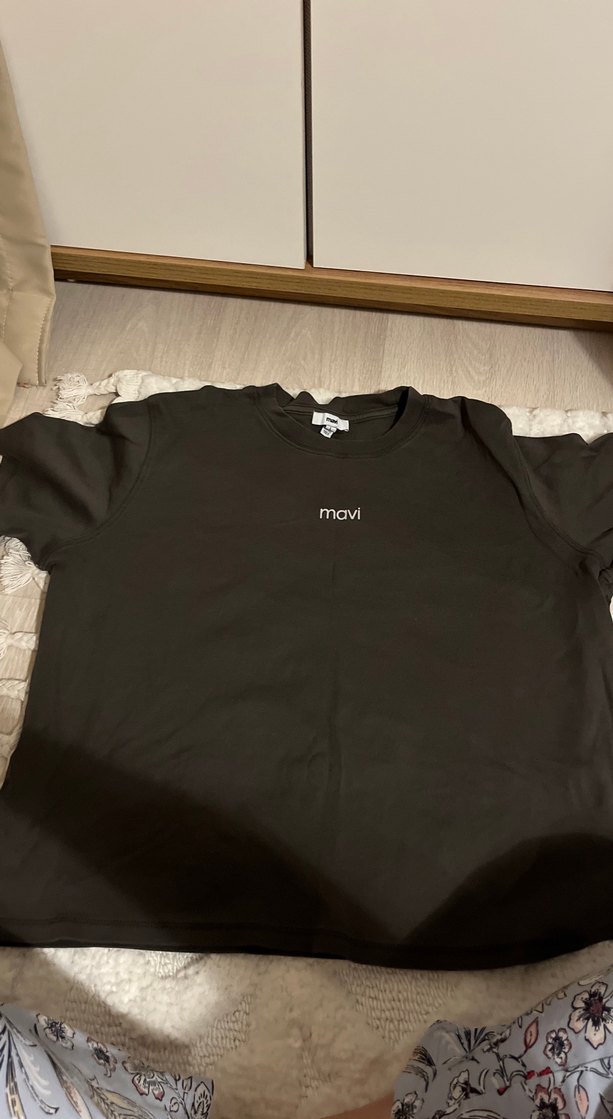 Mavi Siyah Kısa Kollu Rahat Kesim Tişört - Görsel 3