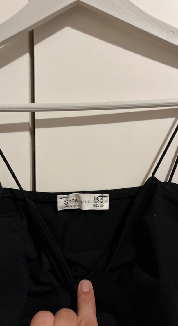 Siyah Süet İnce Askılı Kadın Atlet - Görsel 5