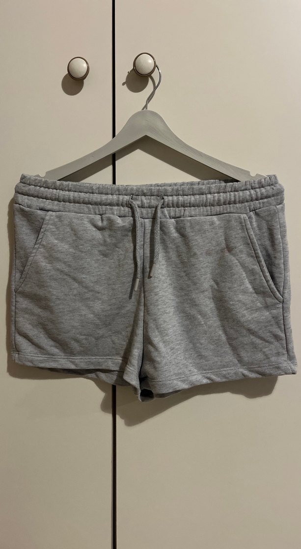 Gri Kadın Mini Şort Rahat Kesim - Görsel 3