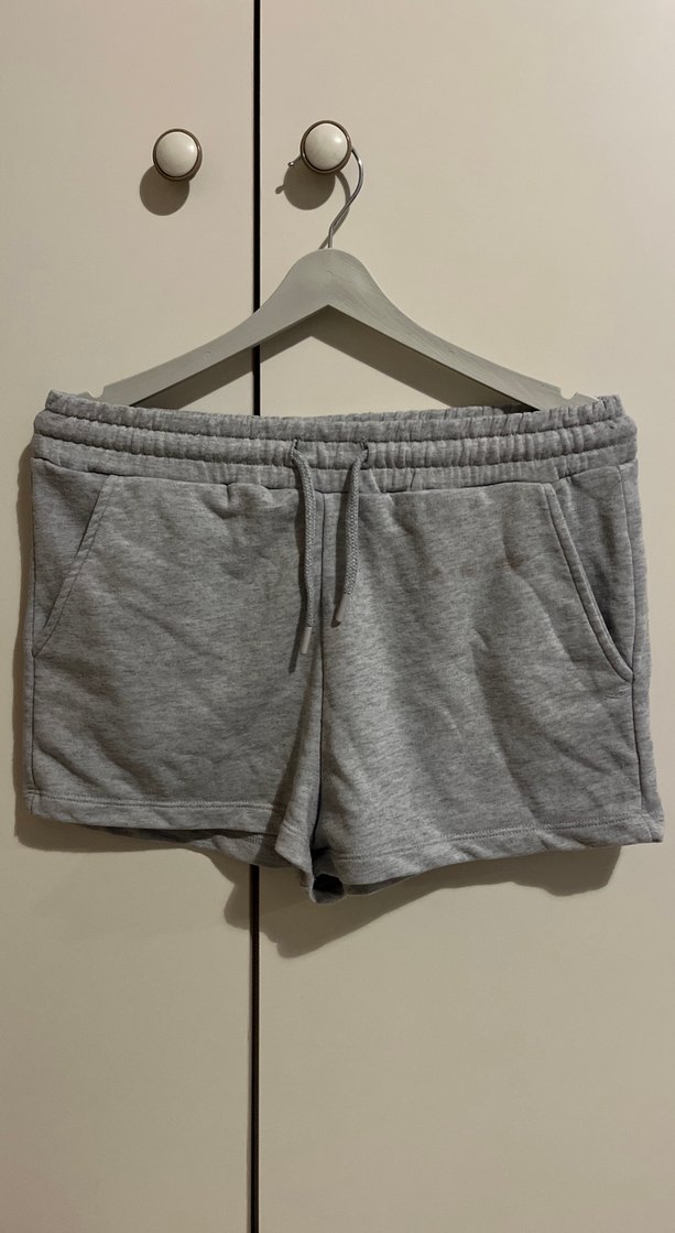 Gri Kadın Mini Şort Rahat Kesim - Görsel 2