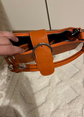 Kilit Tokalı Parlak Kahverengi Deri Çanta - Görsel 5