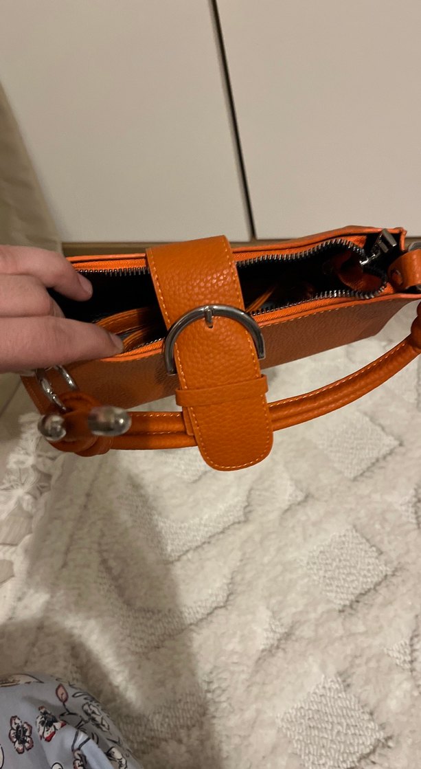 Kilit Tokalı Parlak Kahverengi Deri Çanta - Görsel 5