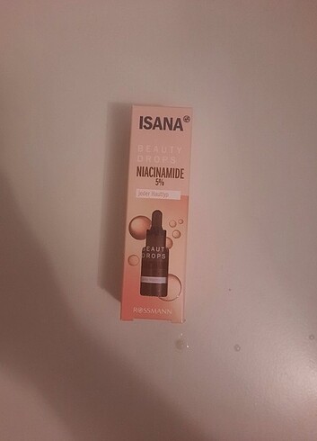 ISANA Niasinamid