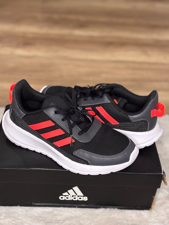 Adidas Gri Kırmızı Unisex Spor Ayakkabı - Görsel 3