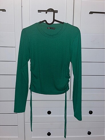 Yanları büzgülü T-shirt