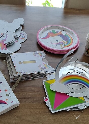 Diğer Unicorn parti seti