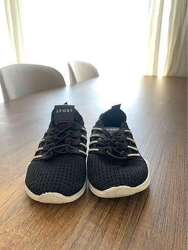 25 Beden Siyah unisex çok rahat spor ayakkabı