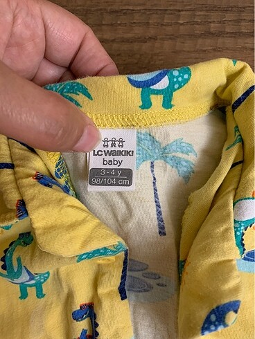 4 Yaş Beden sarı Renk Polo yaka yazlık alt üst takım dinozor modelli pijama