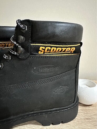 38 Beden Scooter Siyah bot su geçirmez