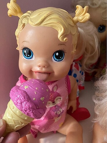 Babyalive dondurma yiyen bebek