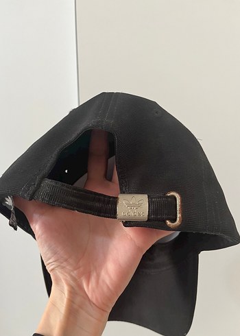  Beden Siyah Adidas Şapka