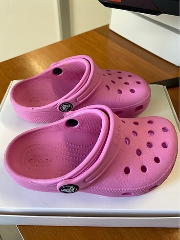27 Beden pembe Renk Crocs kız çocuk terlik