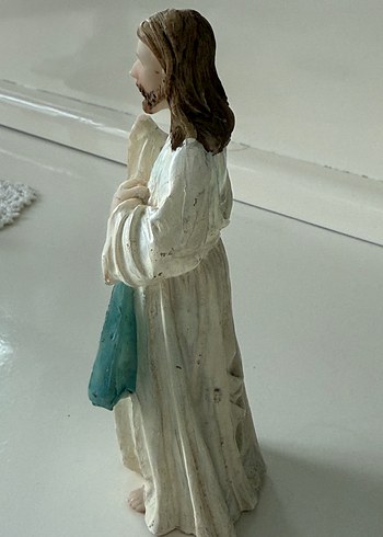 Beyaz İsa Figürü - Görsel 2