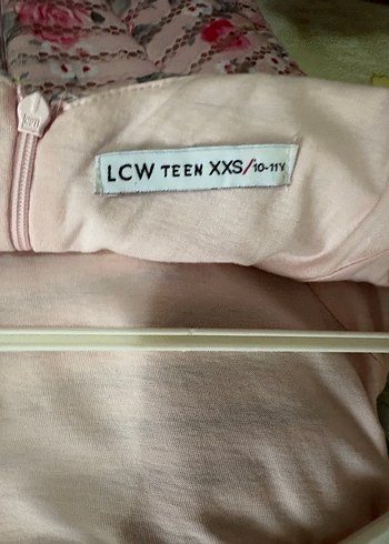 Pembe Straplez Kız Elbisesi Pilili Detaylı