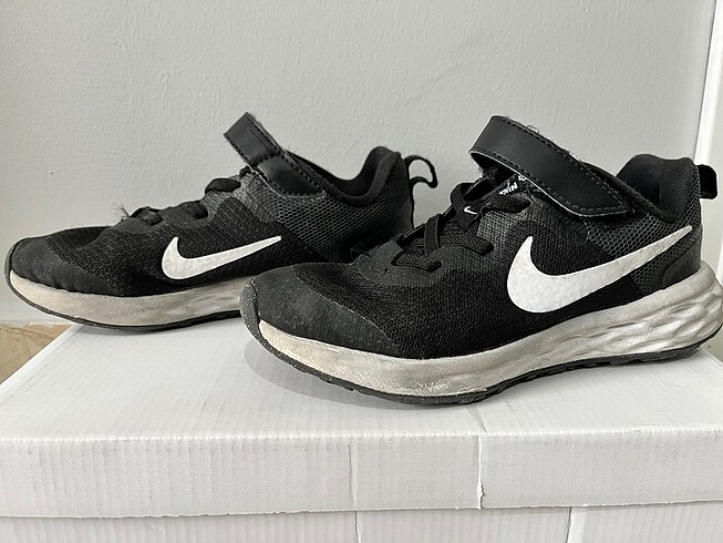 Nike Nike 30 Numara Çocuk Ayakkabısı