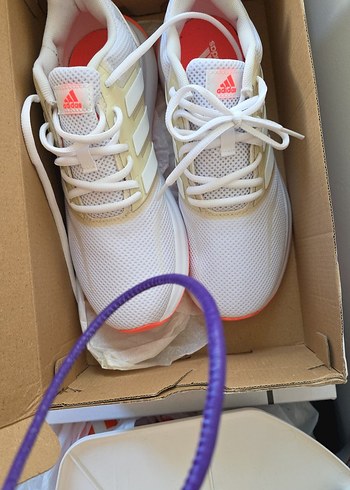 Adidas ayakkabi