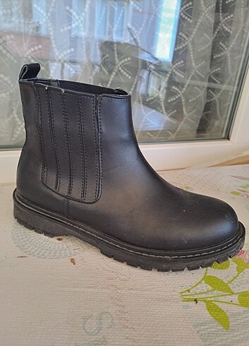 37 Beden Deichmann