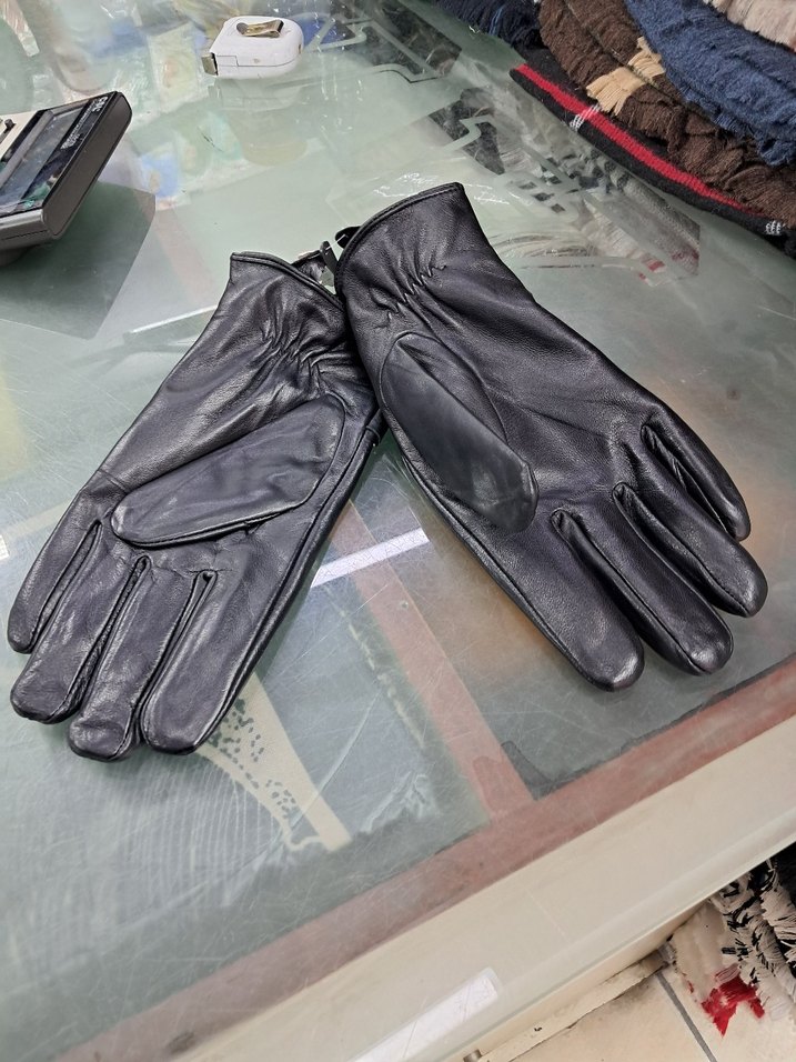 Düğmeli Siyah Deri erkek Eldiveni - Görsel 2