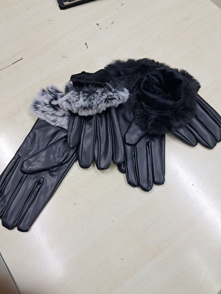 Gri Kürklü Deri Kadın Eldivenleri - Görsel 4