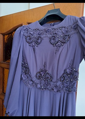 Mor Nakışlı Uzun Kollu Uzun Elbise - Görsel 2