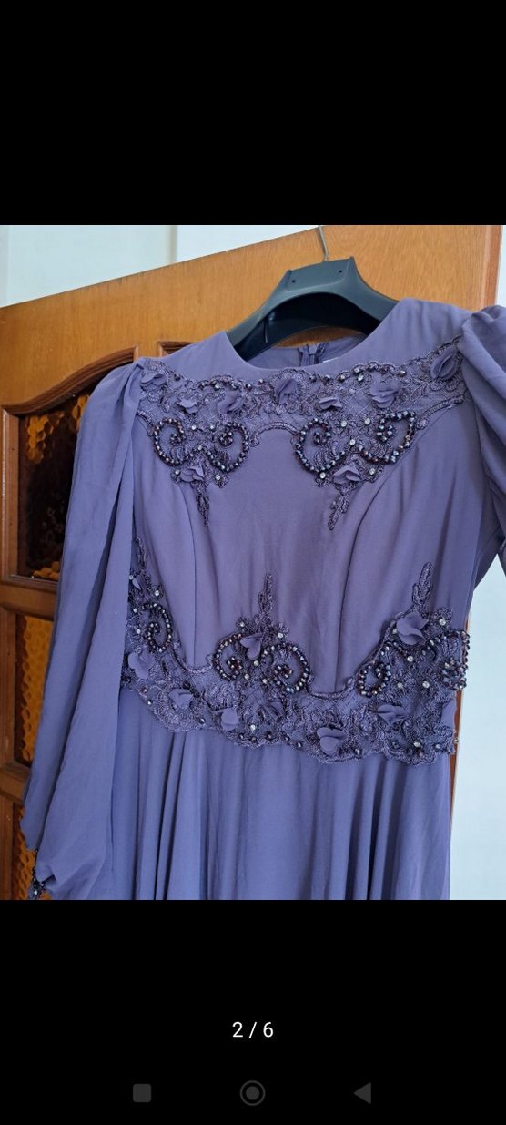 Mor Nakışlı Uzun Kollu Uzun Elbise - Görsel 2