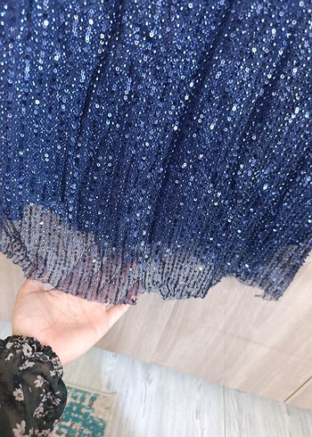 Parlak Lacivert İşlemeli Midi Abiye Elbise - Görsel 9