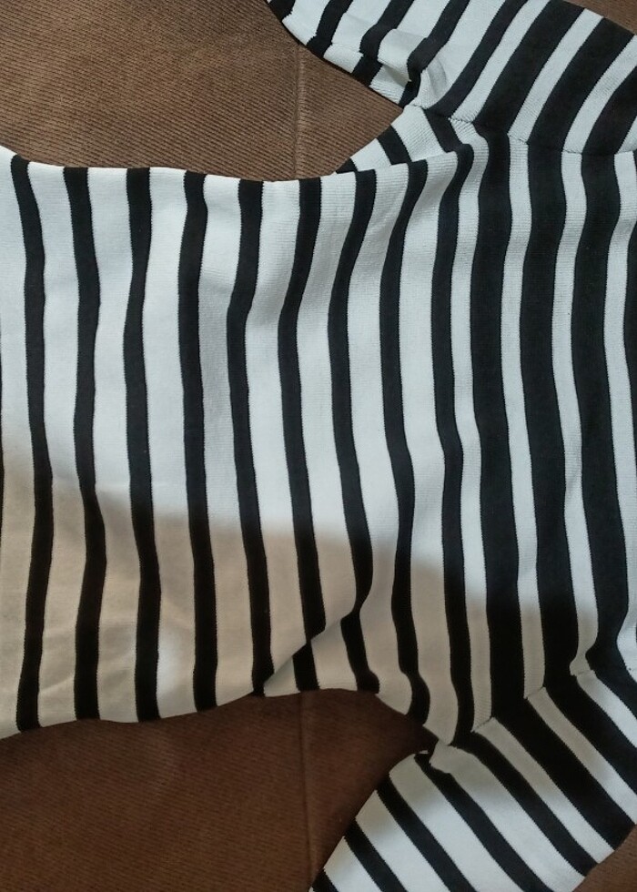 Uzun Kollu Çizgili Bluz - Görsel 2