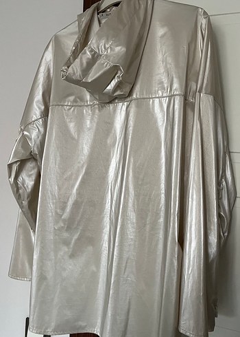 Kadın bej Parlak Uzun Yağmurluk - Görsel 2