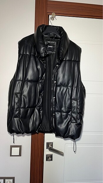 Pull and Bear Pull and bear siyah yelek