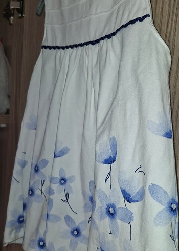 Kız Çocuk Beyaz Çiçekli Düğmeli Elbise - Görsel 4