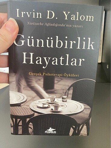 Günübirlik hayatlar kitap