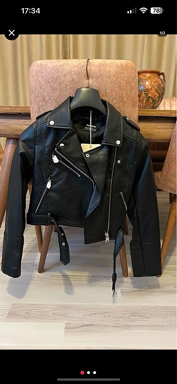Etiketli Pull and Bear Deri Ceket