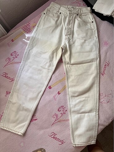 Mango krem mom jean
