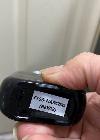 Narciso Beyaz Kadın Parfümü muscent - Görsel 2