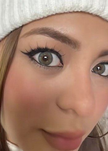 Gri Renkli Beyaz Takma Kirpik - Görsel 4