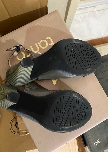 Klasik Tokalı Dolgu Topuklu Kadın Ayakkabı - Görsel 4