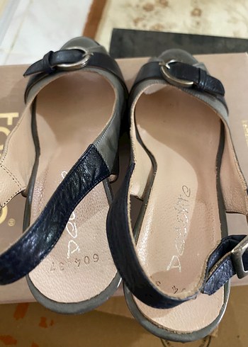 Klasik Tokalı Dolgu Topuklu Kadın Ayakkabı - Görsel 3