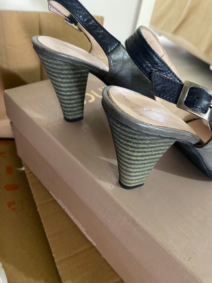 Klasik Tokalı Dolgu Topuklu Kadın Ayakkabı - Görsel 5