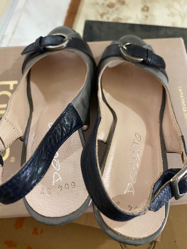 Klasik Tokalı Dolgu Topuklu Kadın Ayakkabı - Görsel 3