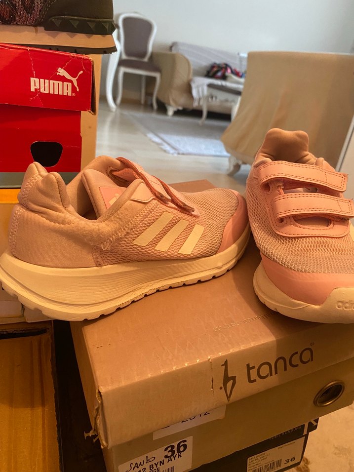 Orj adidas Kız Çocuk Pembe Cırt Cırtlı Spor Ayakkabı - Görsel 4