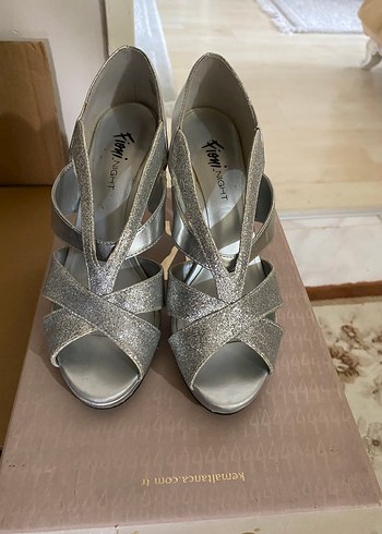 Gri Simli Yılan Desenli Yüksek Topuklu Kadın Ayakkabı - Görsel 6