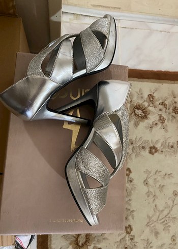 Gri Simli Yılan Desenli Yüksek Topuklu Kadın Ayakkabı - Görsel 5